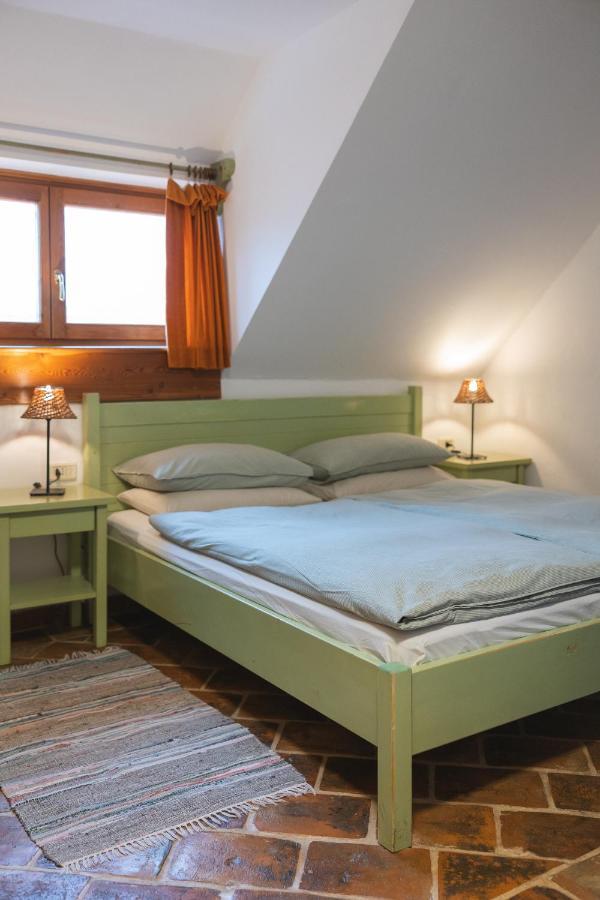 Guesthouse Novak Dvor Extérieur photo